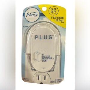 Febreze Plug Air Freshener Scented Oil Warmer